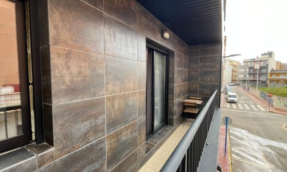 Resale - Apartment - Torrevieja - La Mata pueblo