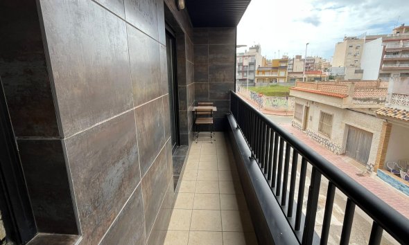 Resale - Apartment - Torrevieja - La Mata pueblo