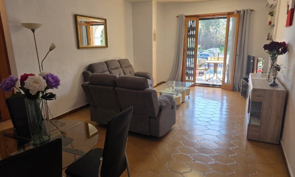Resale - Apartment - Orihuela Costa - Villamartin