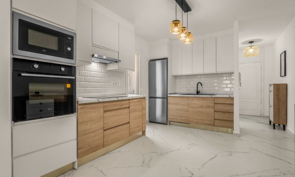 Resale - Apartment - Torrevieja - Playa de El Cura