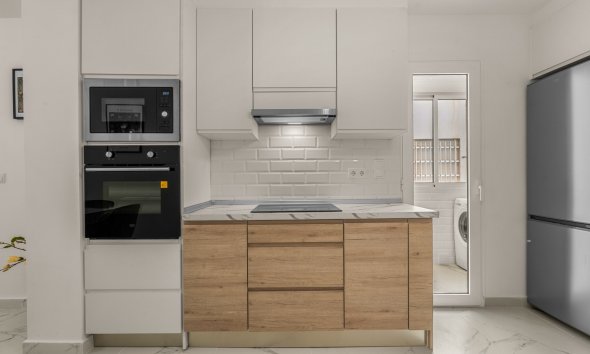 Resale - Apartment - Torrevieja - Playa de El Cura