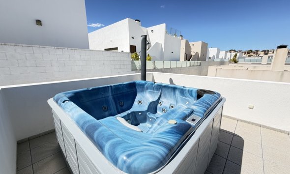 Resale - Villa - Orihuela Costa - Villamartin