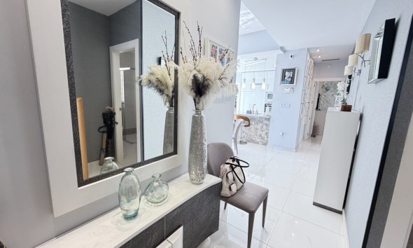 Resale - Villa - Orihuela Costa - Villamartin