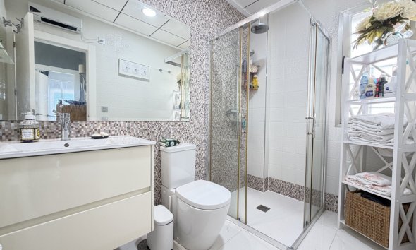 Resale - Villa - Orihuela Costa - Villamartin