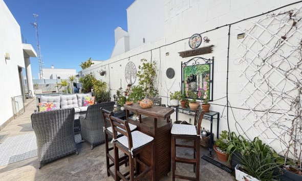 Resale - Villa - Orihuela Costa - Villamartin