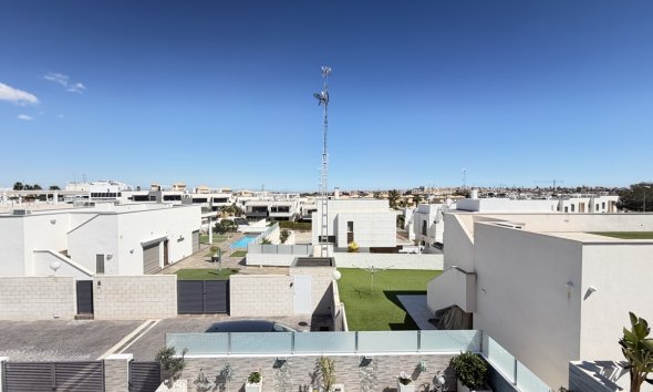 Resale - Villa - Orihuela Costa - Villamartin