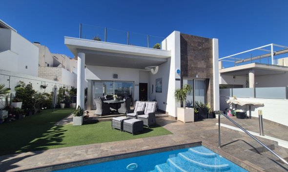 Resale - Villa - Orihuela Costa - Villamartin