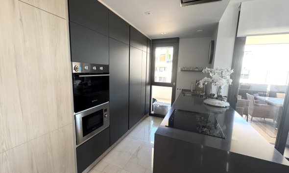 Resale - Apartment - Orihuela Costa - Playa Flamenca