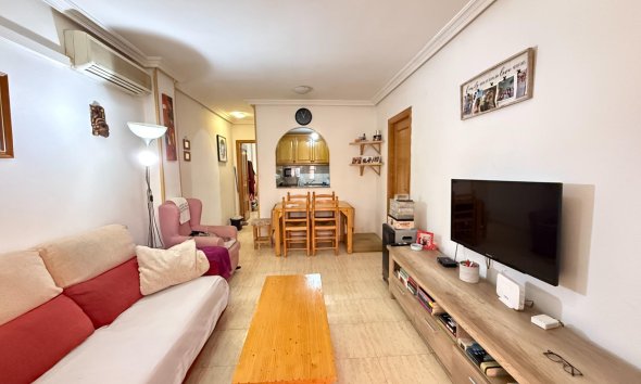 Resale - Apartment - Torrevieja - Parque de las Naciones