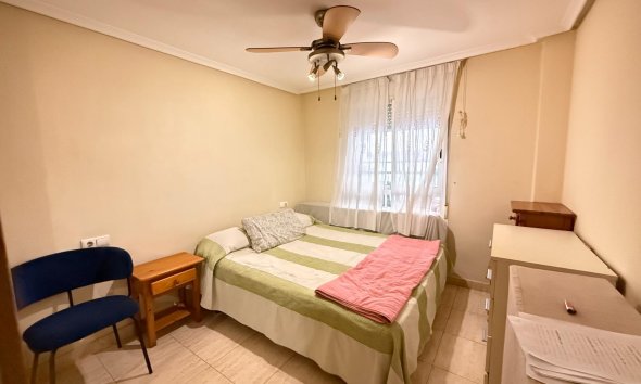 Resale - Apartment - Torrevieja - Parque de las Naciones