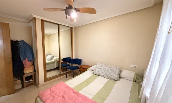 Resale - Apartment - Torrevieja - Parque de las Naciones