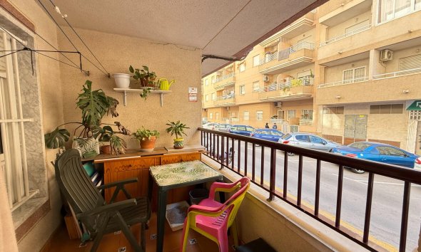 Resale - Apartment - Torrevieja - Parque de las Naciones
