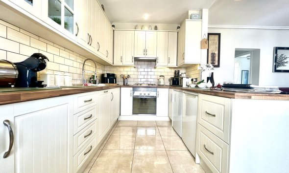 Resale - Villa - Orihuela Costa - Villamartin