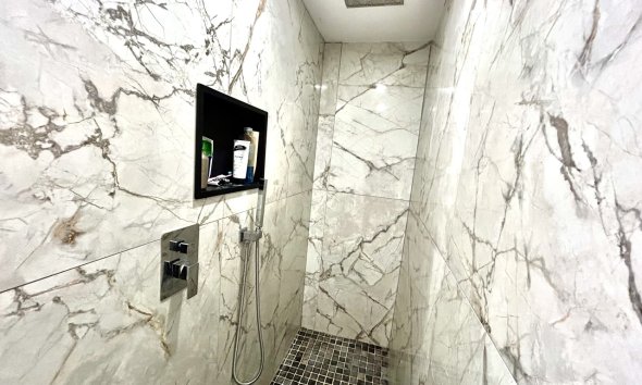 Reventa - Adosado - San Miguel de Salinas