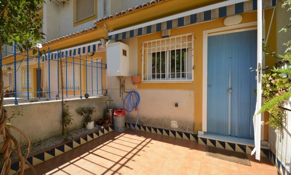 Resale - Terraced house / Townhouse - Guardamar del Segura - El Edén - Los Estaños