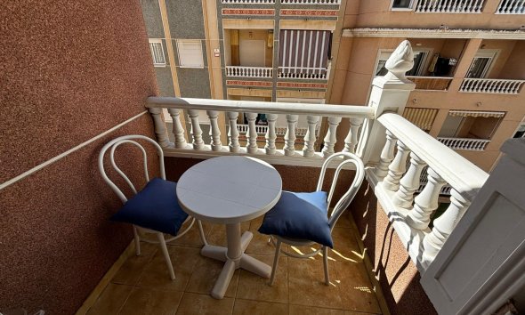 Reventa - Apartamento - Torrevieja - Playa del cura