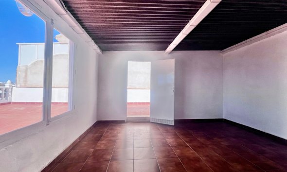 Resale - Duplex / Two-storey apartment - Pilar de la Horadada - Zona Pueblo