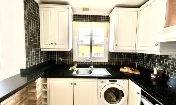 Resale - Apartment - Orihuela Costa - Villamartin