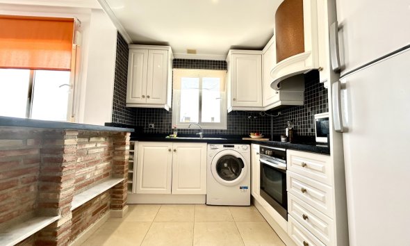 Resale - Apartment - Orihuela Costa - Villamartin