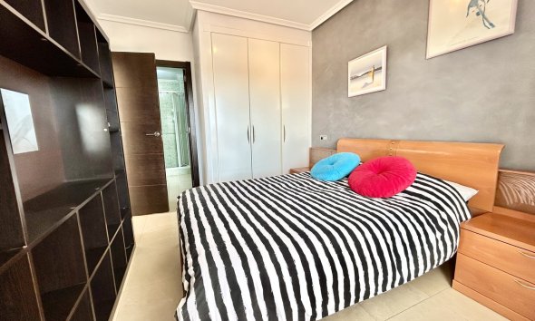 Resale - Apartment - Orihuela Costa - Villamartin