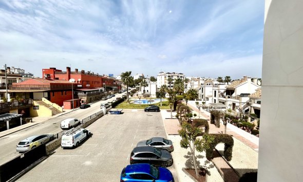 Resale - Apartment - Orihuela Costa - Villamartin