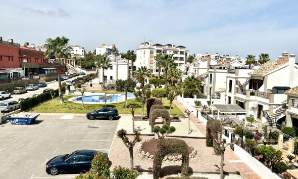 Resale - Apartment - Orihuela Costa - Villamartin