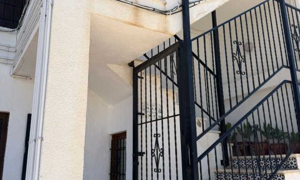 Resale - Apartment - Orihuela Costa - Punta Prima