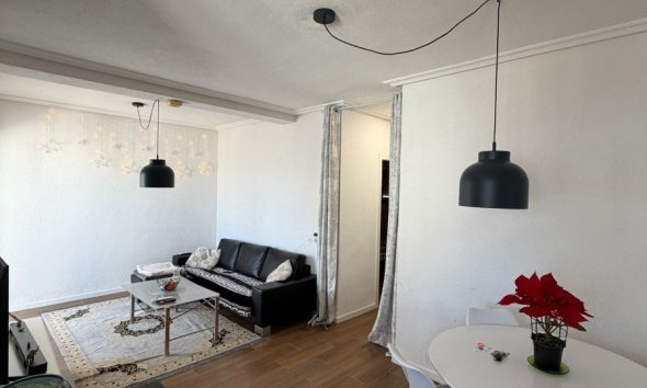 Resale - Apartment - Orihuela Costa - Punta Prima