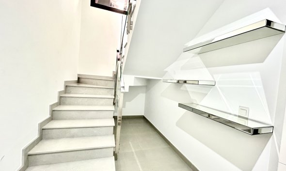 Resale - Villa - Torrevieja - Los Balcones