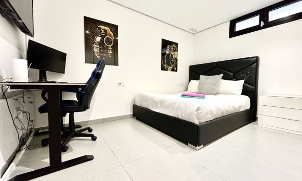 Resale - Villa - Torrevieja - Los Balcones