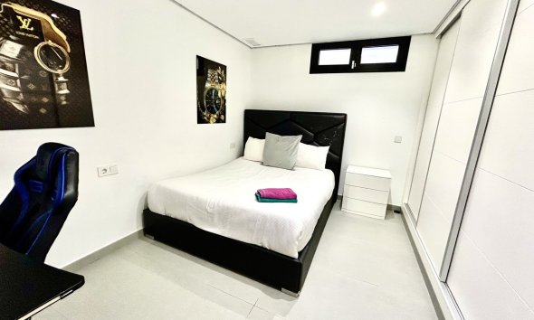 Resale - Villa - Torrevieja - Los Balcones