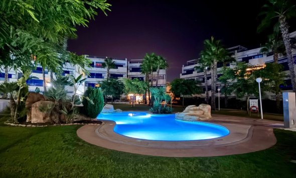 Resale - Apartment - Orihuela Costa - Playa Flamenca