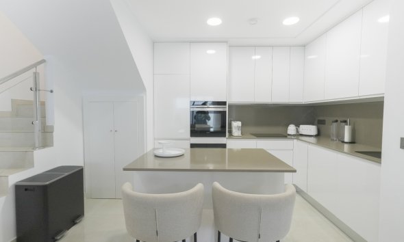 Resale - Terraced house / Townhouse - Dolores