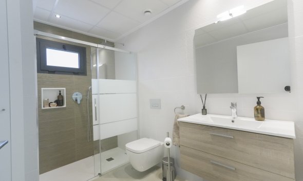 Resale - Terraced house / Townhouse - Dolores