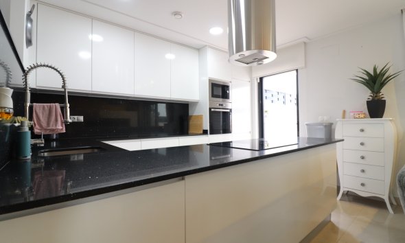 Resale - Villa - Benijofar