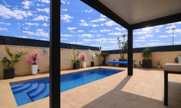 Resale - Villa - Benijofar