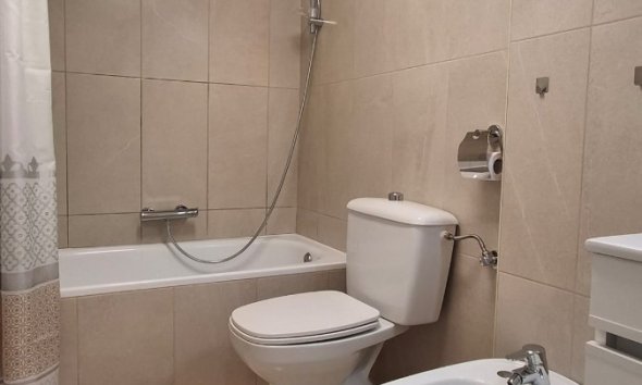 Resale - Apartment - La Mata - Playa