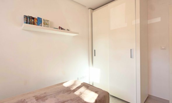 Resale - Apartment - Orihuela Costa - Los Dolses