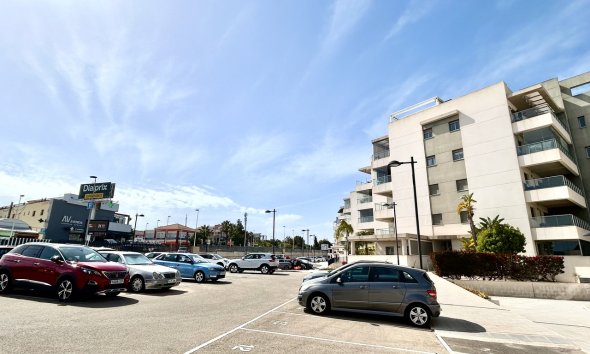 Resale - Apartment - Orihuela Costa - Los Dolses