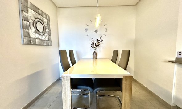 Resale - Apartment - Orihuela Costa - Los Dolses