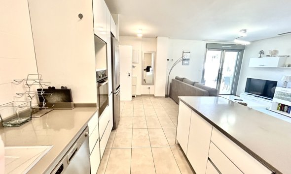 Resale - Apartment - Orihuela Costa - Los Dolses