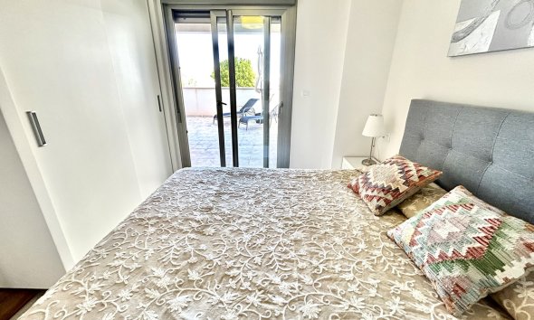 Resale - Apartment - Orihuela Costa - Los Dolses