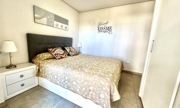 Resale - Apartment - Orihuela Costa - Los Dolses