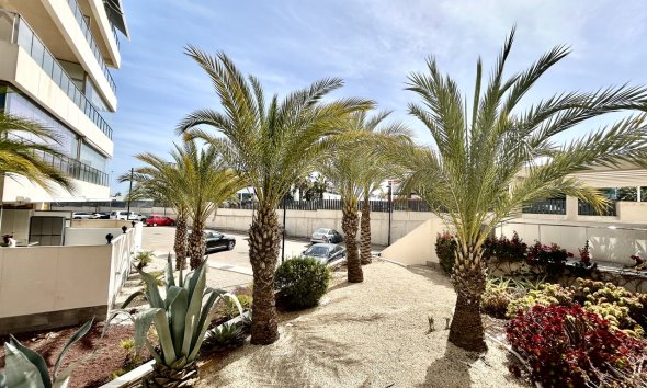 Resale - Apartment - Orihuela Costa - Los Dolses