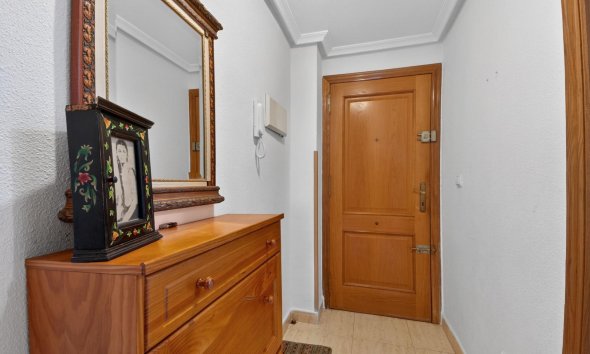 Resale - Apartment - Torrevieja - Parque de las Naciones