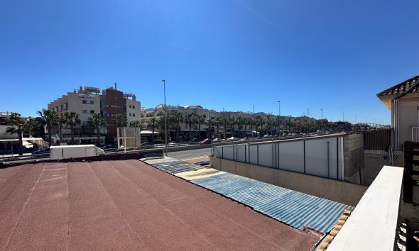 Resale - Bungalow - Orihuela Costa - Cabo Roig