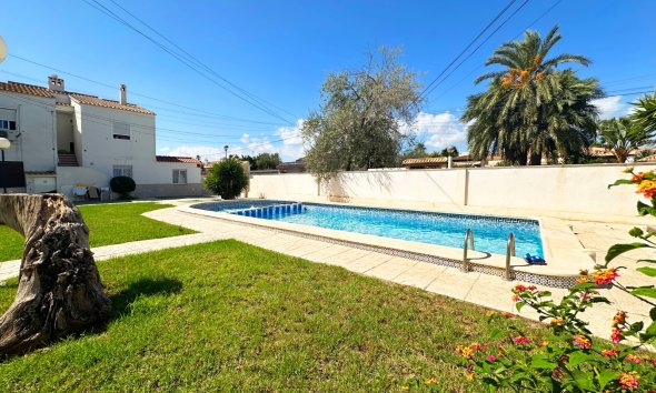 Resale - Bungalow - Orihuela Costa - Cabo Roig