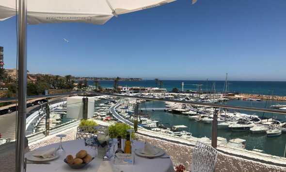 Resale - Bungalow - Orihuela Costa - Cabo Roig