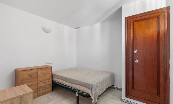 Resale - Apartment - Torrevieja - Playa de los locos