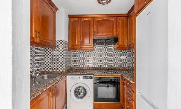 Resale - Apartment - Torrevieja - Playa de los locos